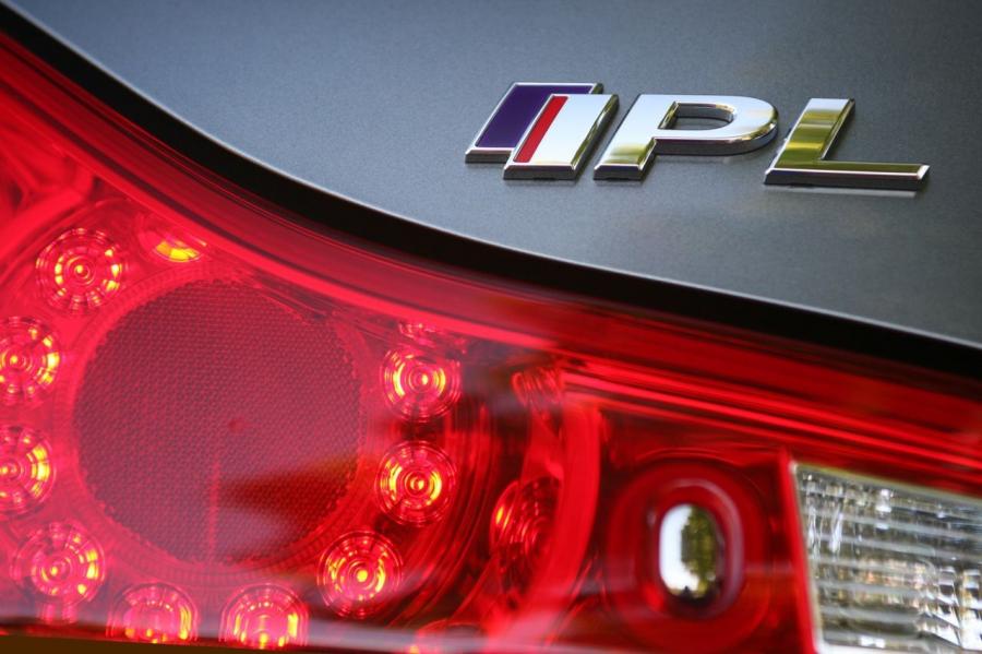  Infiniti G37 IPL Coupe 2011 года  (фото 48 из 51)